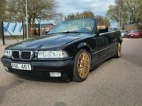 Begagnad BMW 320 Cabriolet 150 HK (110 kW) 1996 Svart Cab