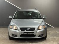 Begagnad Volvo V50 Momentum 109 HK (80 kW) 2009 Silver Kombi