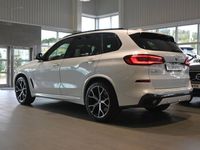 begagnad BMW X5 xDrive45e 394hk M Sport Pano H/K Drag Komfortsäten