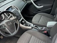 Begagnad Opel Astra Sport 2015 Grönmetallic Kombi