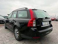 Begagnad Volvo V50 Kinetic 146 HK (107 kW) 2010 Svart Kombi