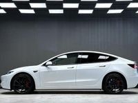 Begagnad Tesla Model 3 Performance 461 kW (627 HK) 2024 Vit Sedan
