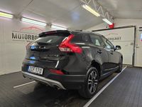 begagnad Volvo V40 CC T3 Navigator Ledljus 2018, Kombi