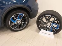 Begagnad Lynk & Co 01 261 HK (191 kW) 2022 Blå SUV