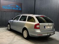 Begagnad Skoda Octavia Elegance 105 HK (77 kW) 2010 Ljusblå Kombi