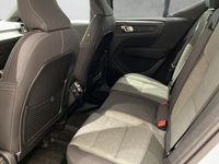 begagnad Volvo XC40 B3 FWD Bensin Core 2024, SUV