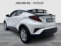 Begagnad Toyota C-HR Active 122 HK (89 kW) 2022 Vit SUV