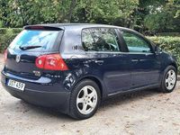 Begagnad VW Golf IV Trendline 116 HK (85 kW) 2004 Mörkblå (blå) Halvkombi