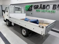Begagnad Toyota HiAce 79 HK (58 kW) 1988 Vit Van