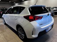 begagnad Toyota Auris Hybrid e-CVT Halvkombi 2-Ägare Panorama