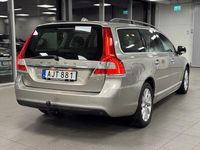 Begagnad Volvo V70 Momentum 151 HK (111 kW) 2016 Brun Kombi