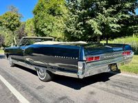 Begagnad Pontiac Bonneville 329 HK (241 kW) 1965 Nightwatch blue metallic Sedan