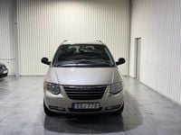 Begagnad Chrysler Town & Country 182 HK (133 kW) 2006 Gul Minibuss