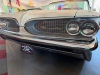 Begagnad Pontiac Bonneville 301 HK (221 kW) 1959 Vit