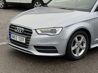 Begagnad Audi A3 Attraction 110 HK (80 kW) 2015 Silver