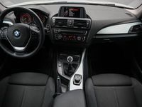 begagnad BMW 116 d 5-dörrars Sport line P-sensor Keyless Lågmilare