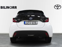 begagnad Toyota Yaris 1,5 HYBRID 5D ACTIVE KOMFORTPAKET VHJUL/MV