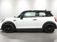 Begagnad Mini Cooper 135 kW (184 HK) 2023 Nanuq white Halvkombi