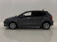 Begagnad VW Polo 90 HK (66 kW) 2013 Mörkgrå Halvkombi