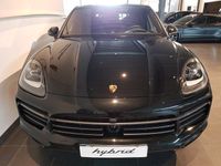 begagnad Porsche Cayenne Coupé E-Hybrid, 462hk, 2023 1450mil Se Spec
