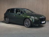 Begagnad BMW 230 330 HK (242 kW) 2023 Grön Kombi