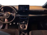 begagnad Toyota Yaris GRCIRCUIT PACK TURBO GR-FOUR Carplay 261HK 2024 Svart