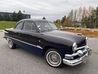 Begagnad Ford Deluxe 116 HK (85 kW) 1951 Mörkröd Sportkupé