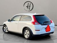 Begagnad Volvo C30 Kinetic 116 HK (85 kW) 2010 Vit Halvkombi