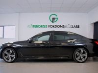 begagnad BMW 730L d xDrive/M Sport/Sky lounge/soft close/TV/Sv.såld