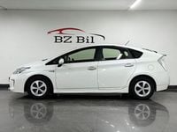 Begagnad Toyota Prius Plug-in Hybrid 136 HK (100 kW) 2012 Vit Halvkombi