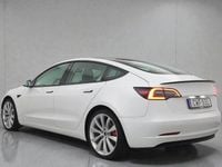 Begagnad Tesla Model 3 Performance 377 kW (513 HK) 2019 Pearl white multicoat Sedan