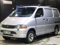 Begagnad Toyota HiAce 128 HK (94 kW) 2005 Silver Van