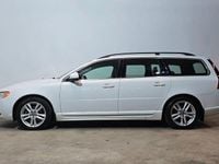 Begagnad Volvo V70 Momentum 164 HK (120 kW) 2013 Vit Kombi