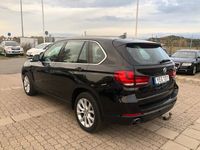 begagnad BMW X5 dA xDRIVE PANORAMA VÄRMARE NAVI DRAG 2-ÅRS GARANTI