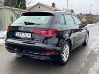 Begagnad Audi A3 Attraction 110 HK (80 kW) 2016 Svartmetalic