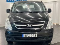 Begagnad Hyundai H-1 170 HK (125 kW) 2010 Svart Minibuss
