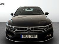 begagnad VW Passat Sportscombi Elegance 200 TDI 4-Motion R-Line SE UTR