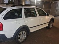 begagnad Skoda Octavia Scout Octavia2.0 tdi 4X4