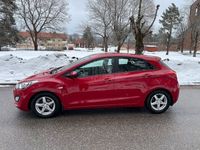 begagnad Hyundai i30 5-dörrar 1.6 CRDi Euro 5, Lågmil | Nybess