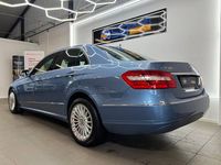 Begagnad Mercedes E250 Avantgarde 204 HK (150 kW) 2009 Blå Sedan
