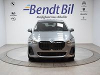 begagnad BMW 220 Active Tourer 225e xDrive M Sport Adaptiv farthållare 2024, Minibuss