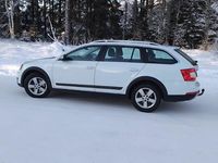 Begagnad Skoda Octavia Scout 184 HK (135 kW) 2016 Kombi