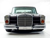 Begagnad Mercedes 600 250 HK (183 kW) 1970 Mörkröd Sedan