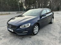 begagnad Volvo V60 T3 Kinetic Euro 5