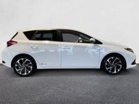 begagnad Toyota Auris 2017, Halvkombi