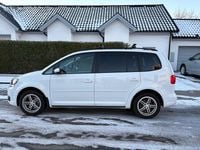 Begagnad VW Touran 140 HK (102 kW) 2015 Minibuss