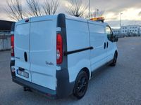 begagnad Renault Trafic Skåpbil 2.9t 2.0 dCi Euro 4