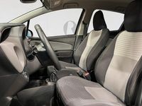 Begagnad Toyota Yaris Active 112 HK (82 kW) 2017 Svart Halvkombi