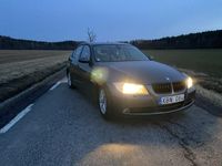 begagnad BMW 320 i Sedan Advantage, Comfort, e90