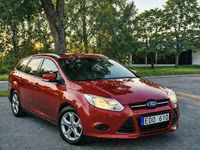 Begagnad Ford Focus Trend 96 HK (70 kW) 2011 Röd Kombi
